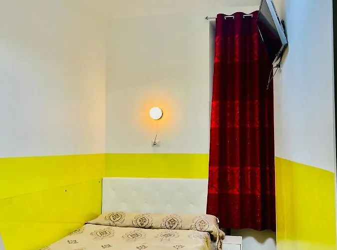 Roma Guest House *