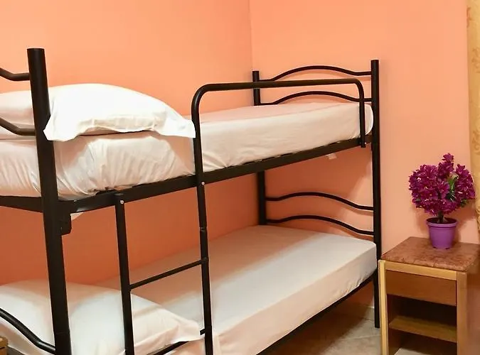 Roma Guest House